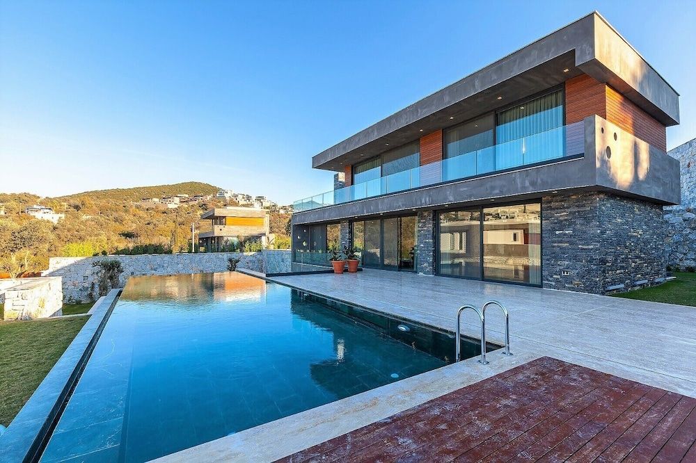 7 Deluxe - Seductive Style and Serenity Luxury Villa, 5 Bedrooms, Private Pool 8