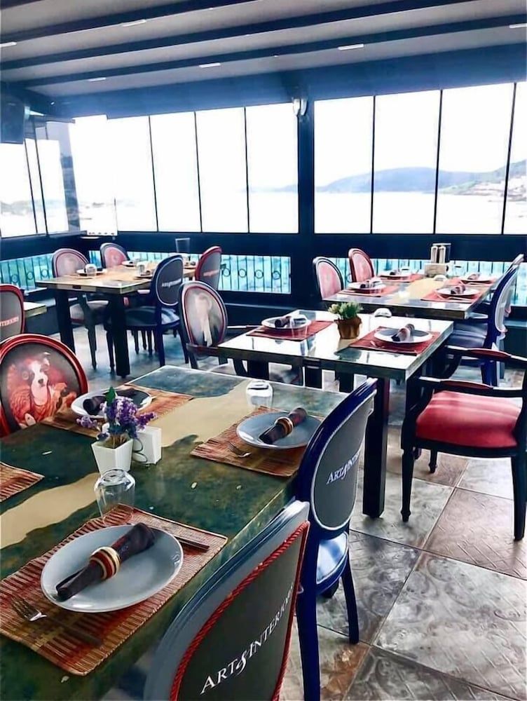 undefined Art & Interiors Boutique Hotel 4