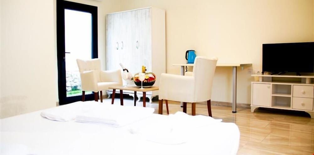 undefined Sebastian Hotel 8