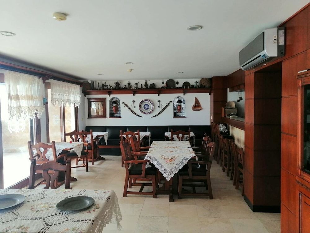 undefined Gozen Hotel 5