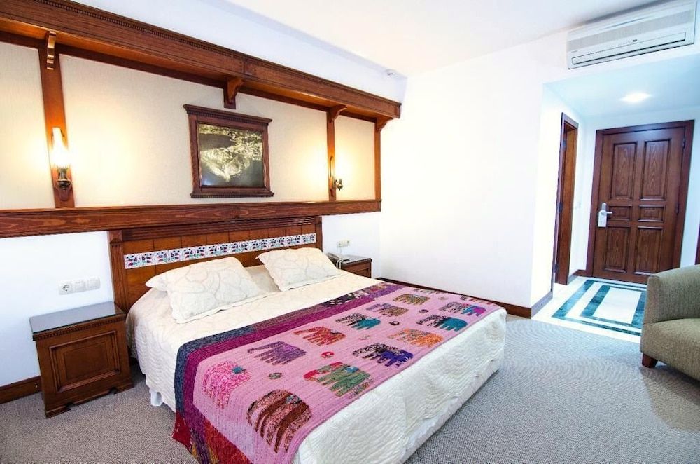 undefined Gozen Hotel