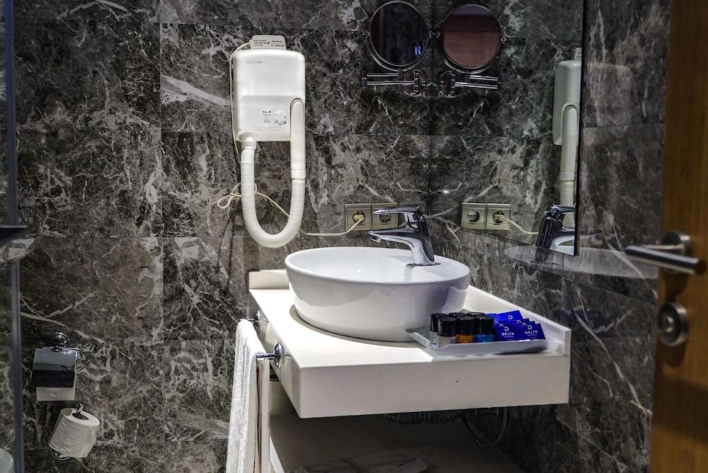 Delta Hotels by Marriott Bodrum Standard Room, Balcony 5