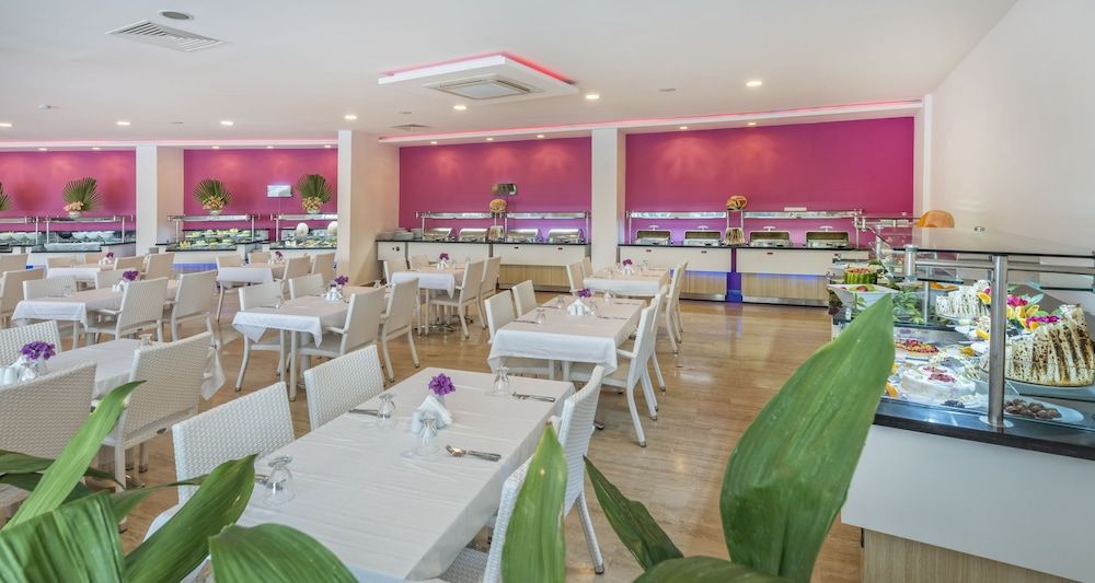 undefined Bendis Beach Hotel 5