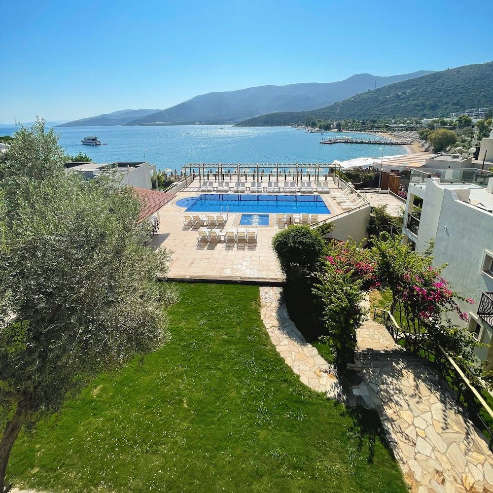 TRENDLIFE HOTELS TORBA Standard Room, Sea View 4