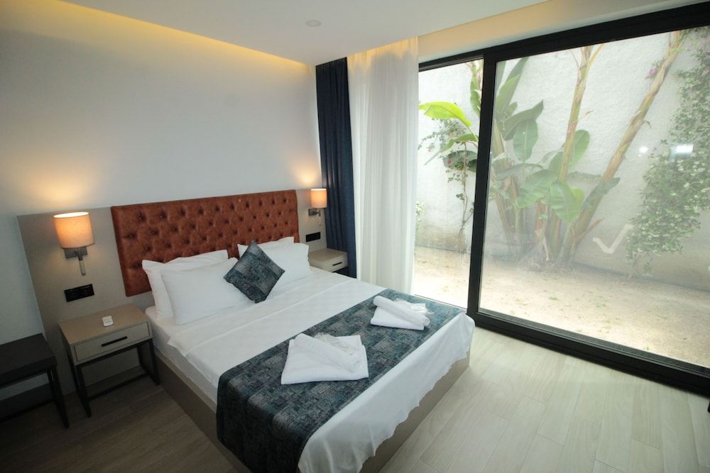 undefined Ala Grand Residence