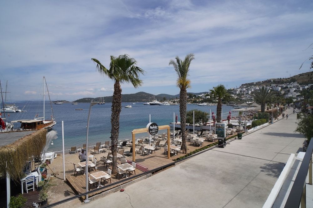 undefined Melisko Beach Hotel 4