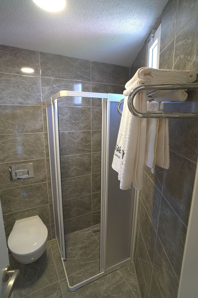 Melisko Beach Hotel Family Room 10