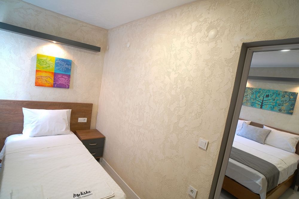 Melisko Beach Hotel Family Room 4