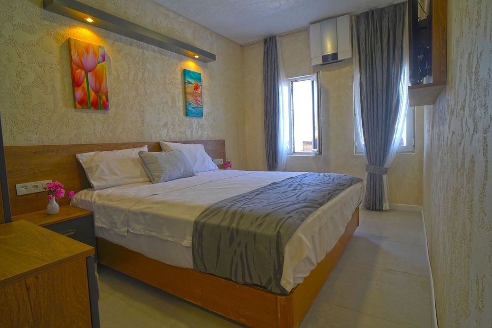Melisko Beach Hotel Standard Double Room 9