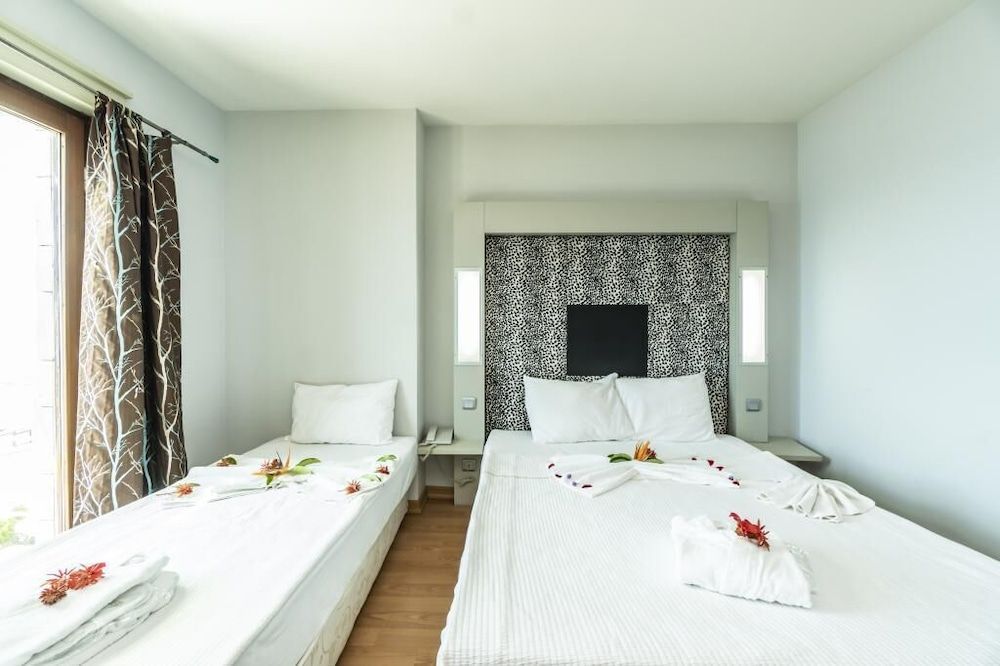 undefined Maira Beach