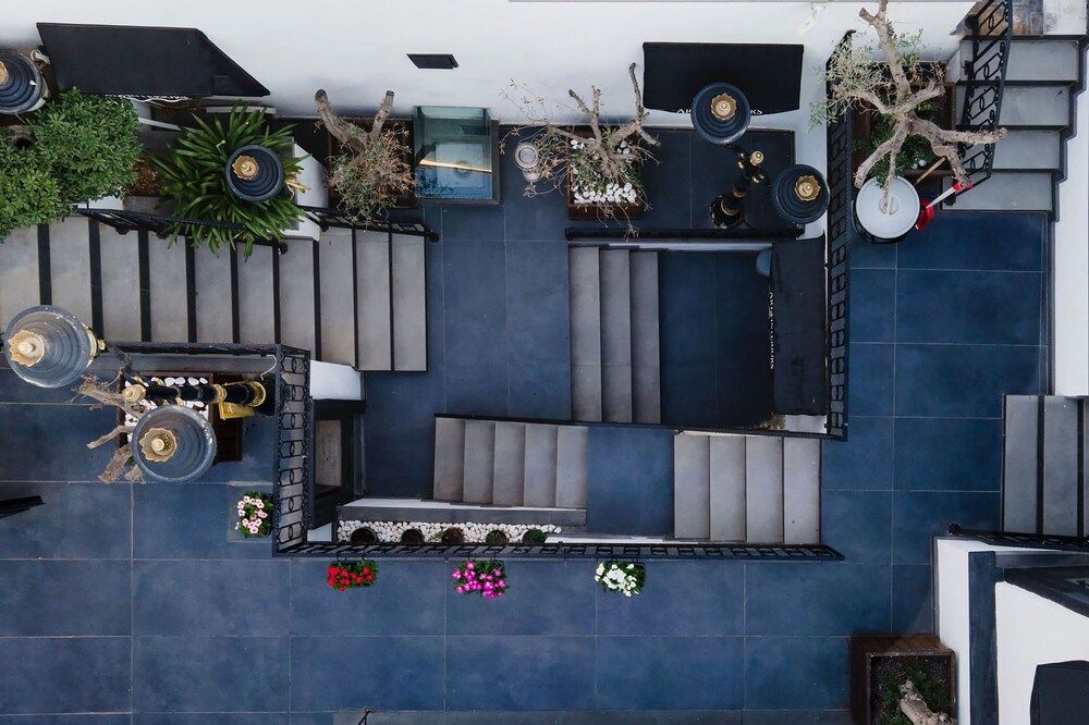 undefined Art & Interiors 7