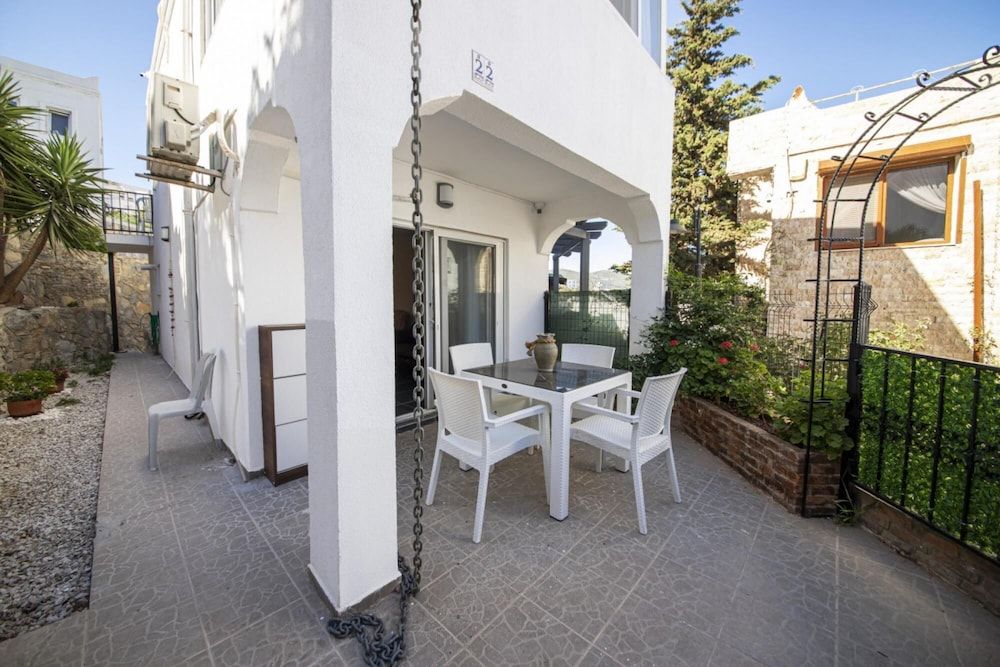 undefined Villa 200 m to Beach With Backyard in Bodrum 2