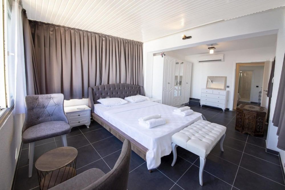 undefined Villa 200 m to Beach With Backyard in Bodrum