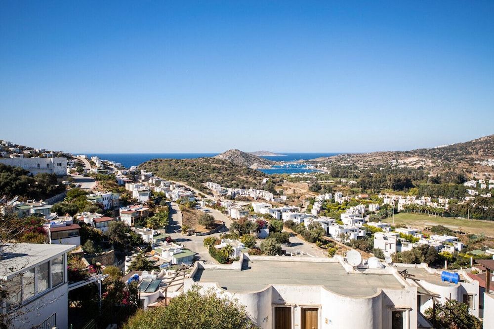 undefined House With Invigorating View in Bodrum 2