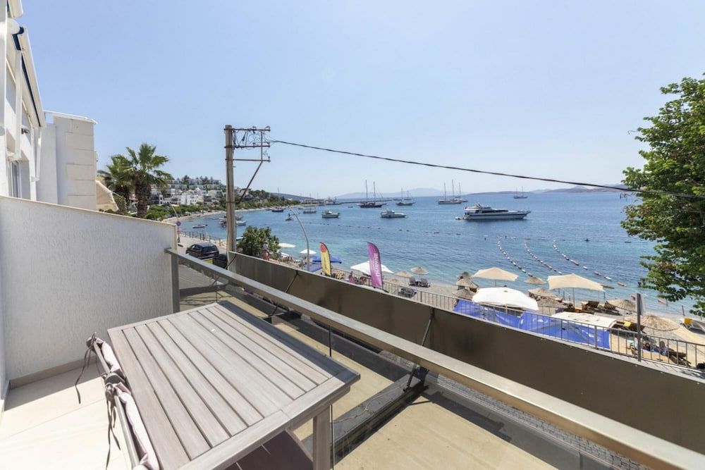 Seafront Flat With Excellent Sea View in Bodrum Apartment 20