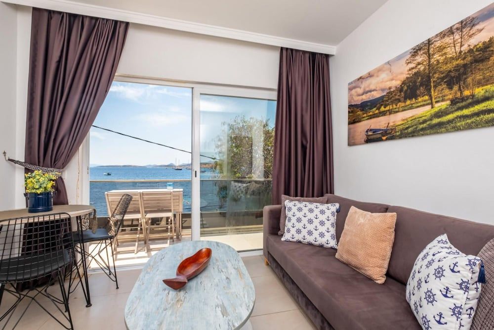 Seafront Flat With Excellent Sea View in Bodrum Apartment 43