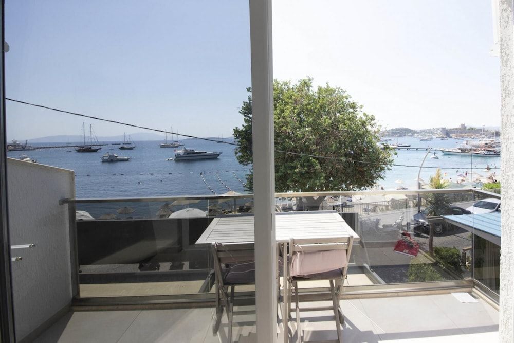 Seafront Flat With Breathtaking Sea View in Bodrum Apartment 15