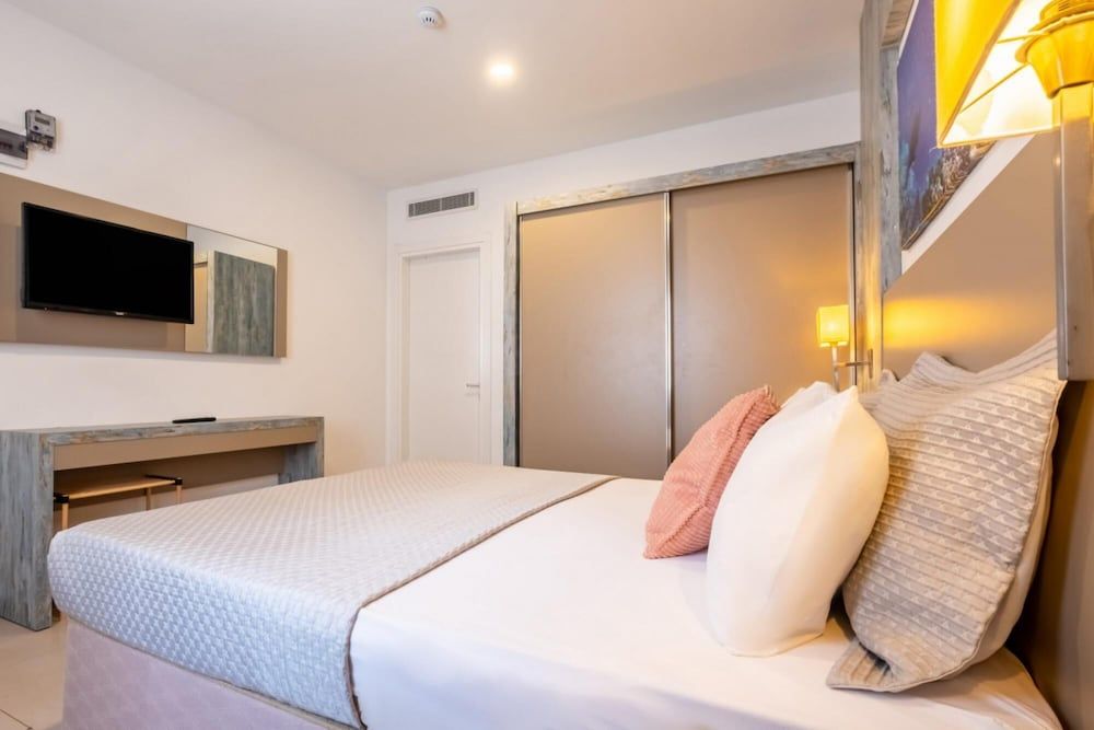 Seafront Flat With Breathtaking Sea View in Bodrum Apartment 10