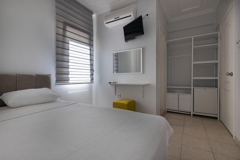 undefined Comfy Room With Shared Pool Near Gumbet Beach 5