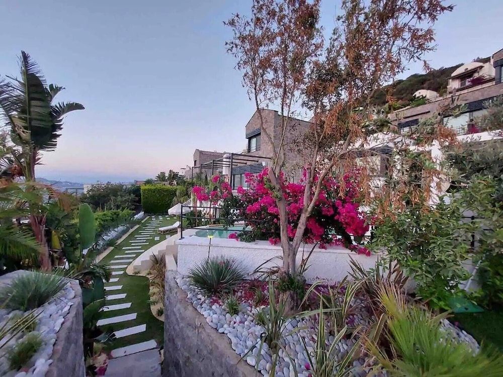 undefined 6 Bedroom Luxury Mansion in Yalikavak With Stunning Sea View Spacious Garden 10