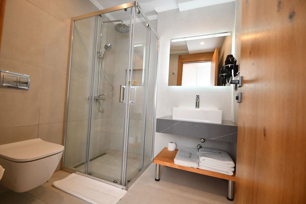 Blue Point Hotel Deluxe Double or Twin Room 7