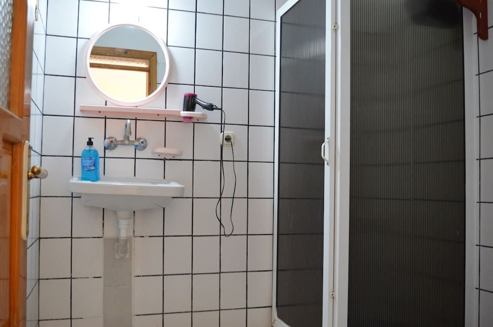 Erasmus Apart Hotel Basic Apartment 5