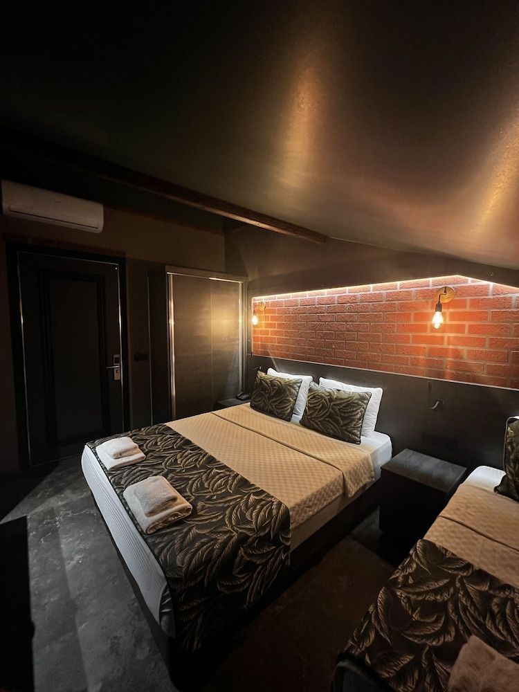 Dolphin Park Hotel Economy Double or Twin Room 2