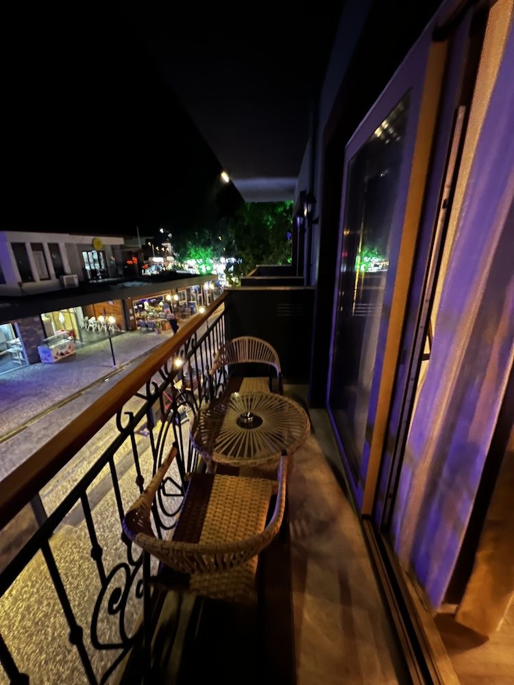 Dolphin Park Hotel Deluxe Double or Twin Room 28