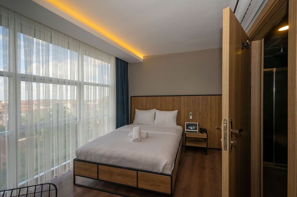 Corlu Dem Hotel Deluxe Single Room 3