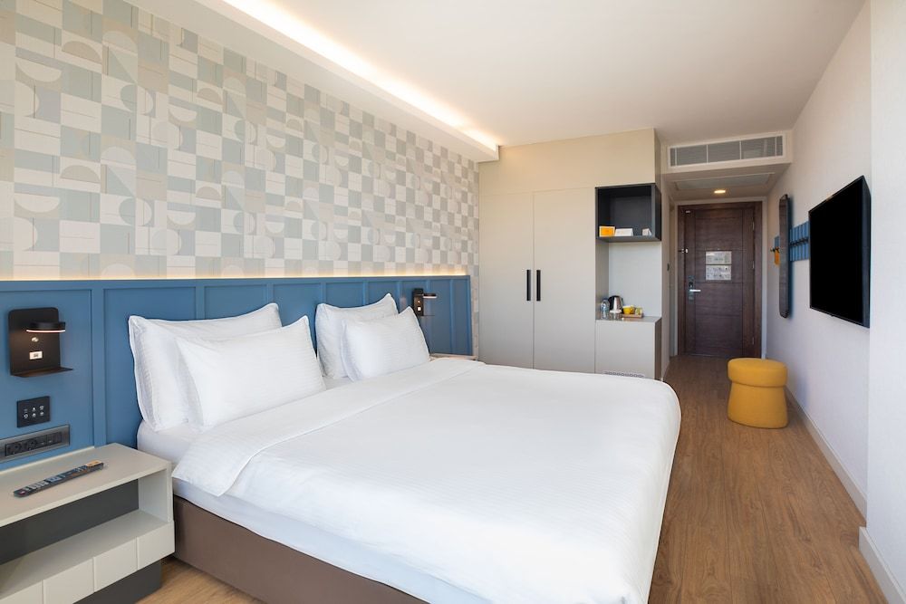 Smart by Dedeman Eskisehir Superior King City View Room 2