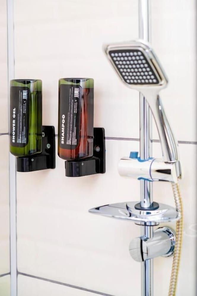 Comfort Center Standard Room 12