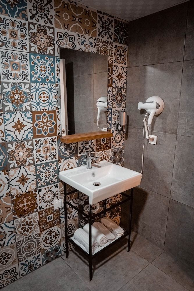 ND Suite Business Room 14