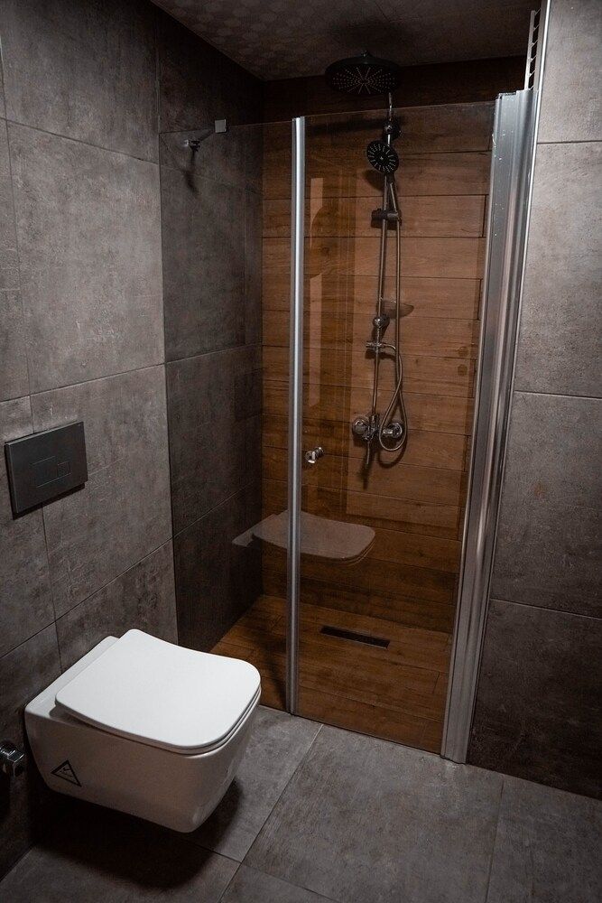 ND Suite Business Room 15