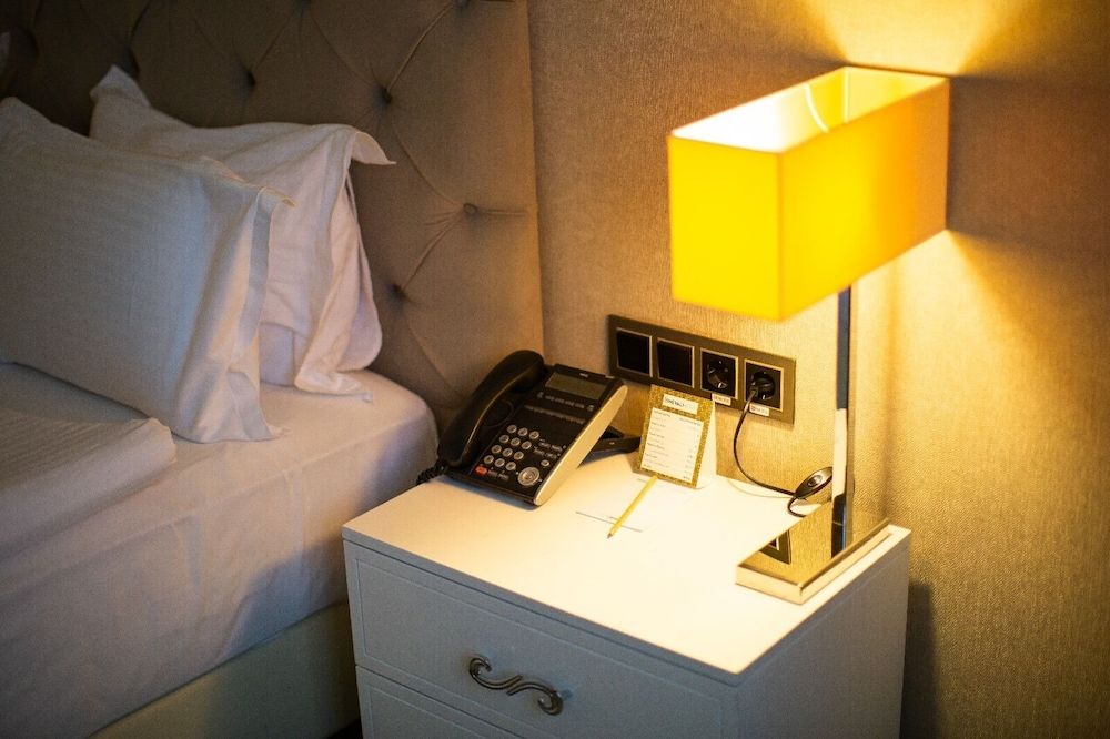 Nevali Hotel Deluxe Single Room 10