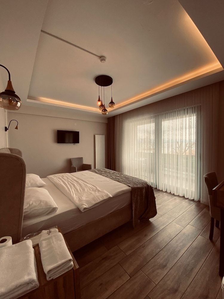 Standard Room, Lake View