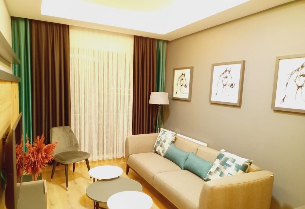 Dinamik Otel Deluxe Suit Room 6