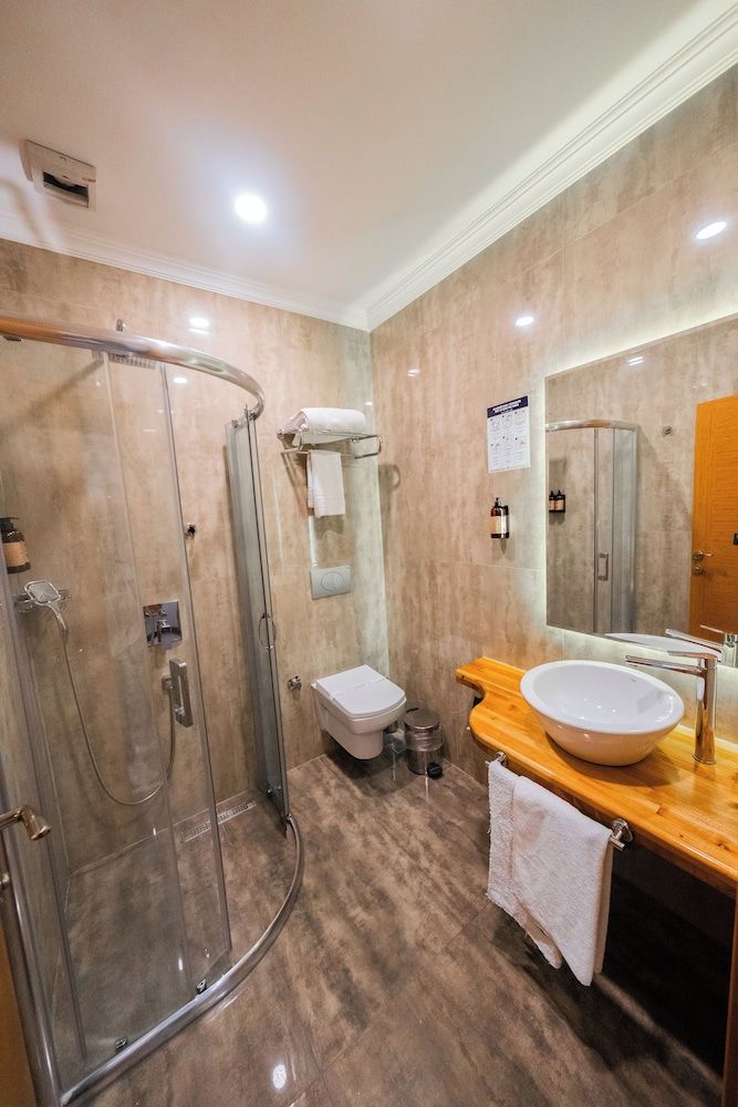 Roof 264 Hotel and Suites Deluxe Double or Twin Room, 1 Bedroom, Balcony, City View 11