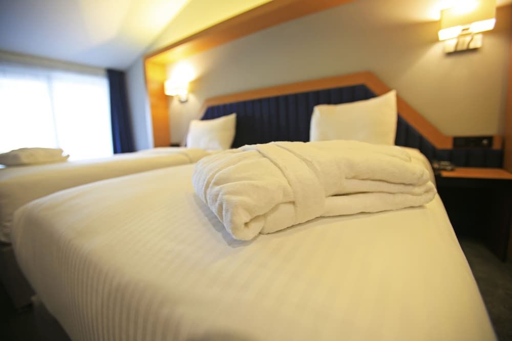 Roof 264 Hotel and Suites Deluxe Double or Twin Room, 1 Bedroom, Balcony, City View 2