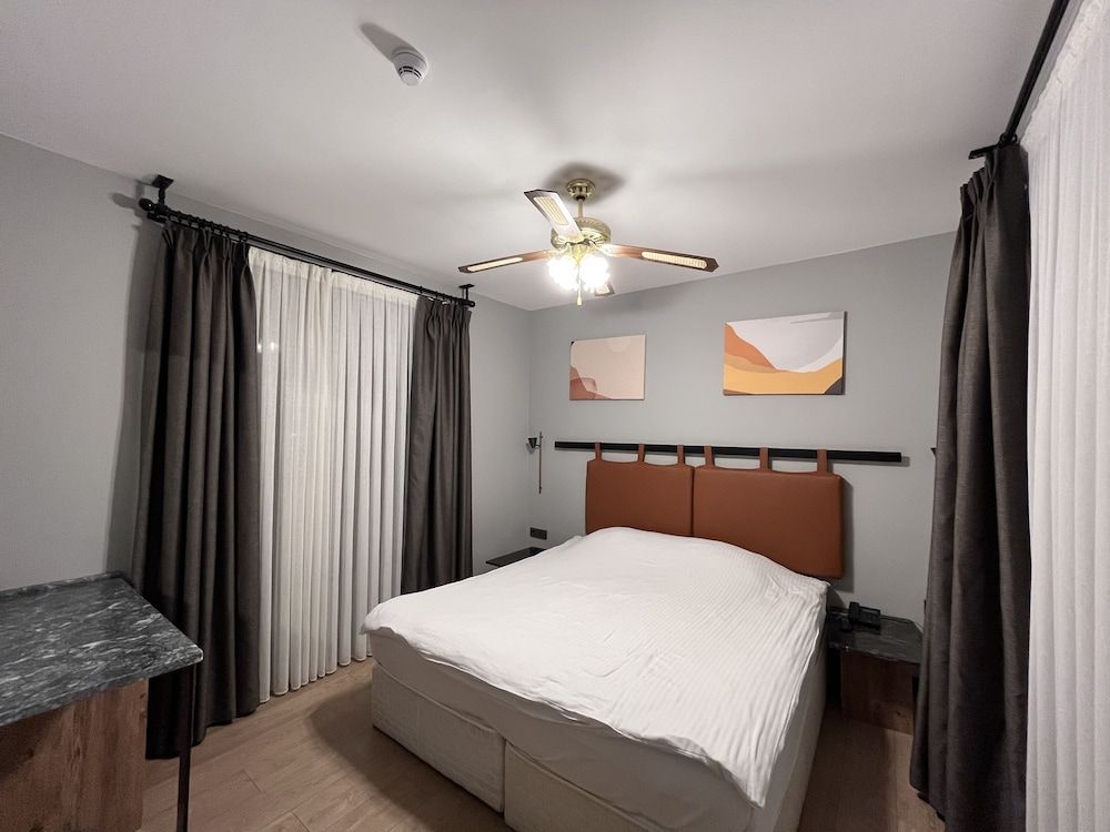 Standard Suite