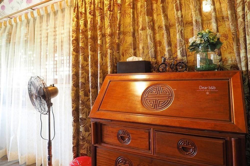 Qi Tang Lane Deluxe Double Room 7