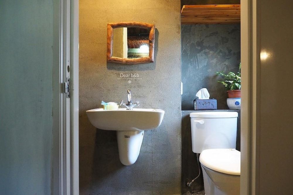 Qi Tang Lane Deluxe Double Room 8