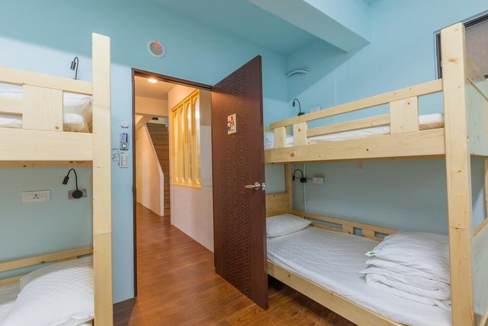 GoldenHouse Hostel Economy Shared Dormitory, Mixed Dorm, Non Smoking 4