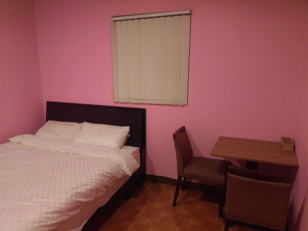 Vanilla Inn Quadruple Room 2