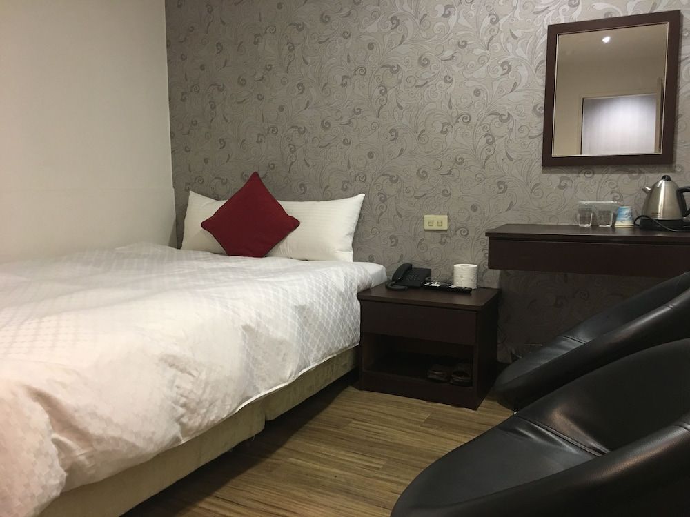 undefined HUA CHUN LIN Hotel 4