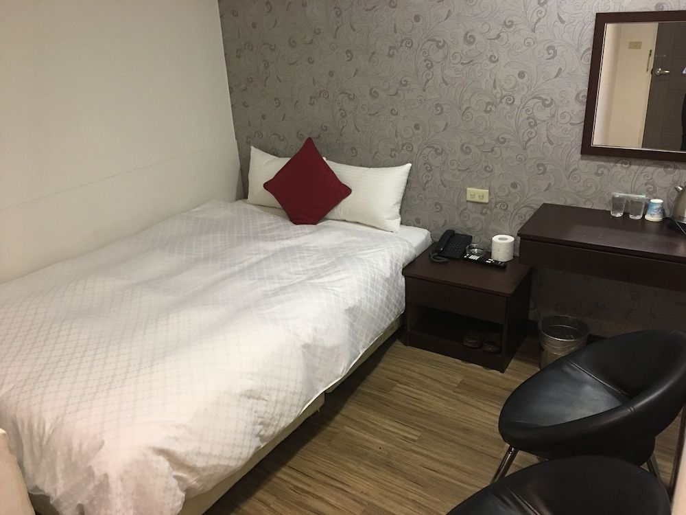 undefined HUA CHUN LIN Hotel 6