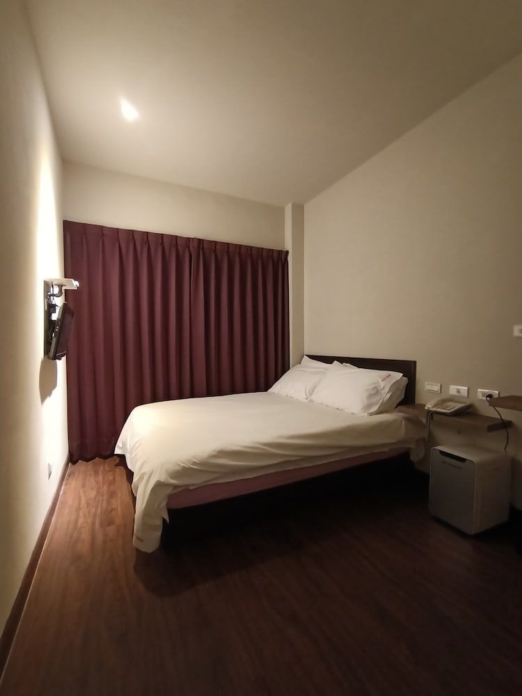 undefined Sin Wu Fu Hotel 9