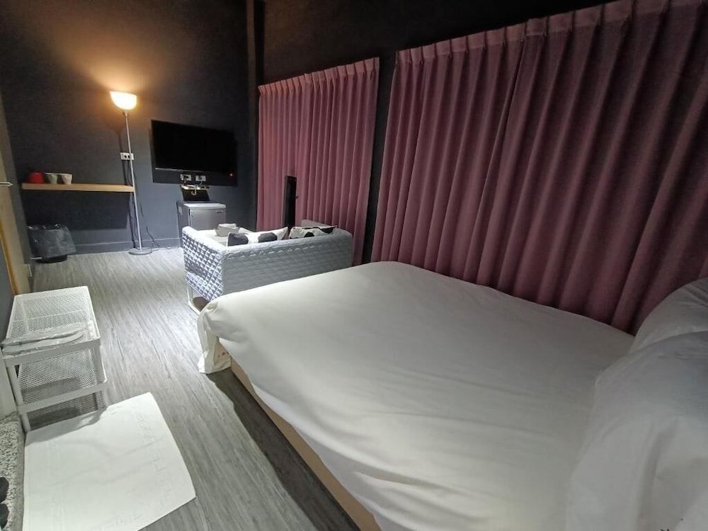 undefined Sin Wu Fu Hotel 10