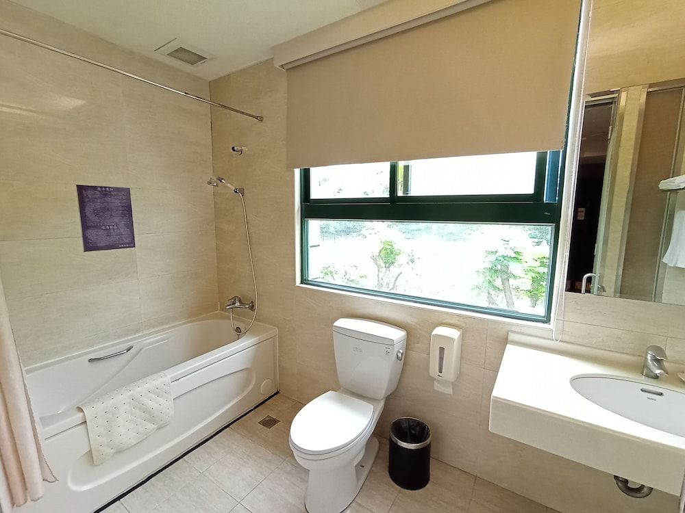 Jin Yong Quan Spa Hotspring Resort Double Room 6