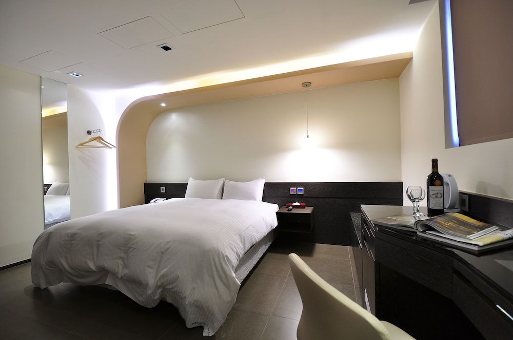 undefined Hotel 20 Alley