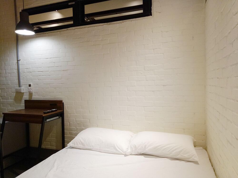 undefined Chi House 6